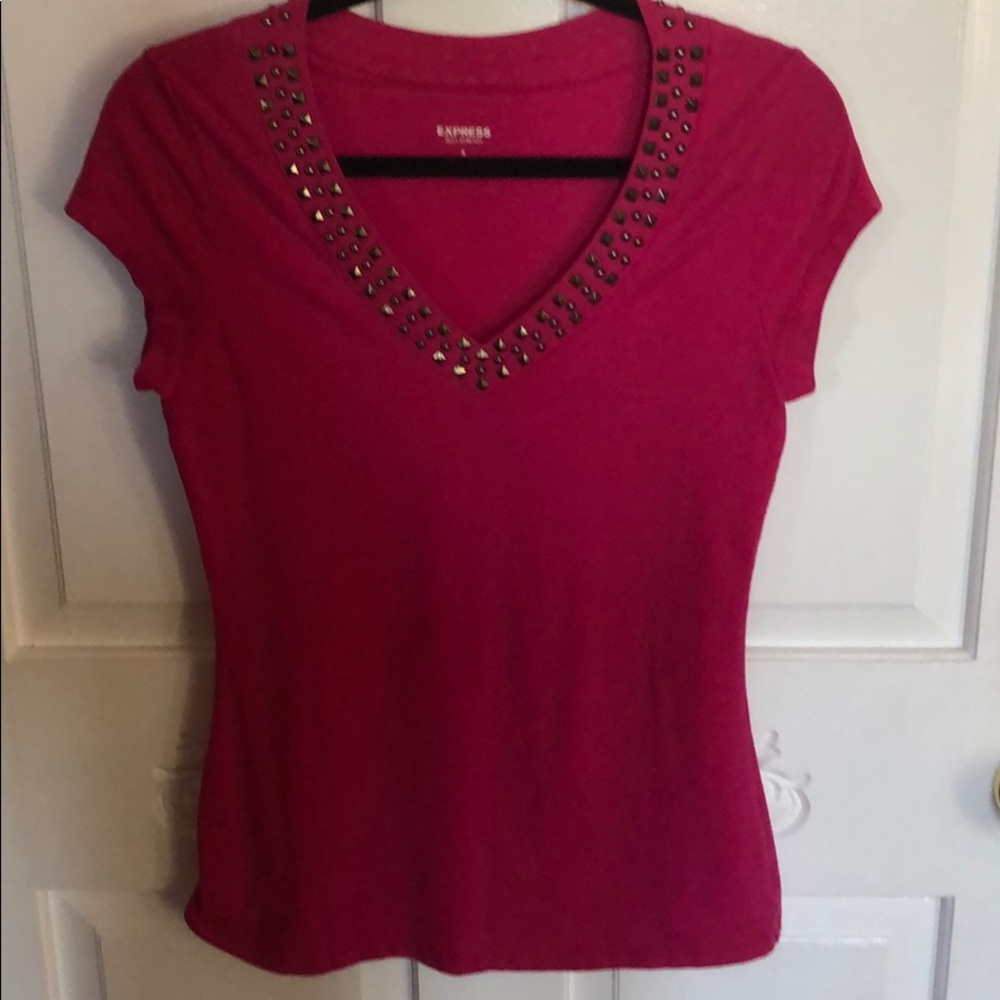 Express sexy stretch tee embellished pink small